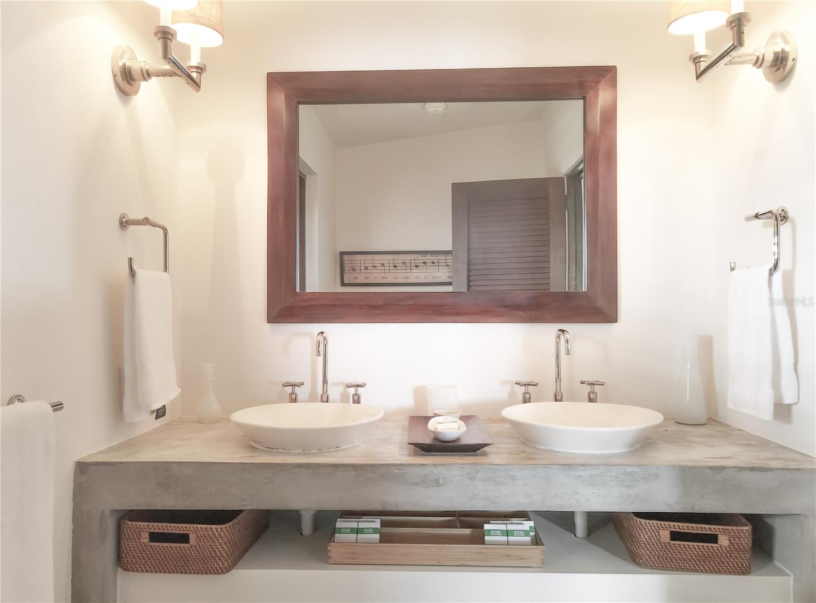 EL PILON - Residential