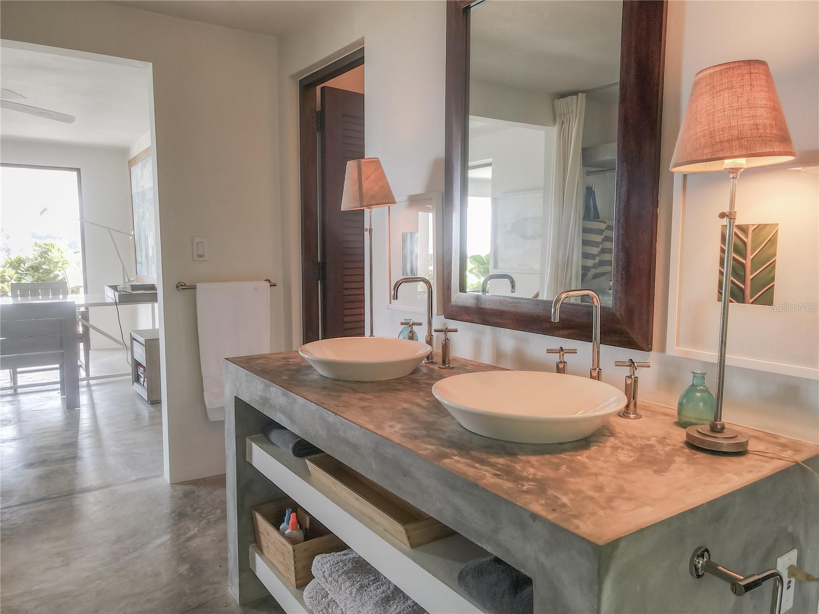 EL PILON - Residential