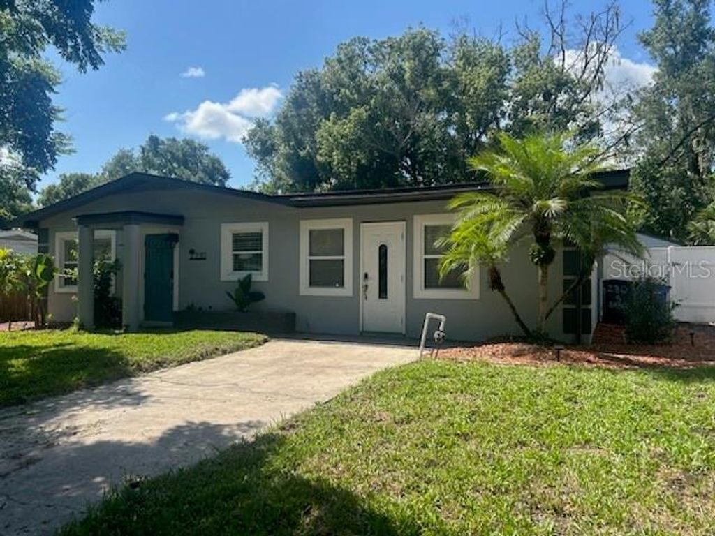 Photo of 230 S Embrey Drive, Casselberry, FL 32707 (MLS # O6326252)