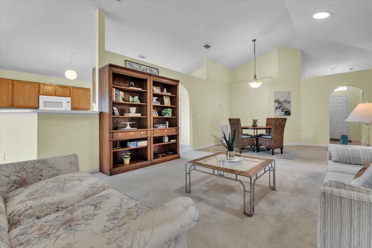 SUNCOAST LAKES - Residential