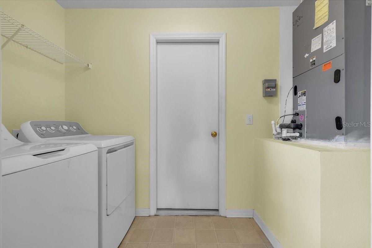 SUNCOAST LAKES - Residential