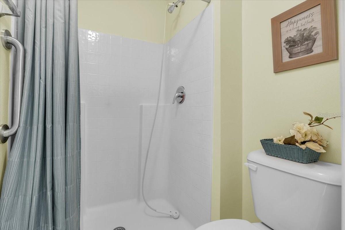 SUNCOAST LAKES - Residential