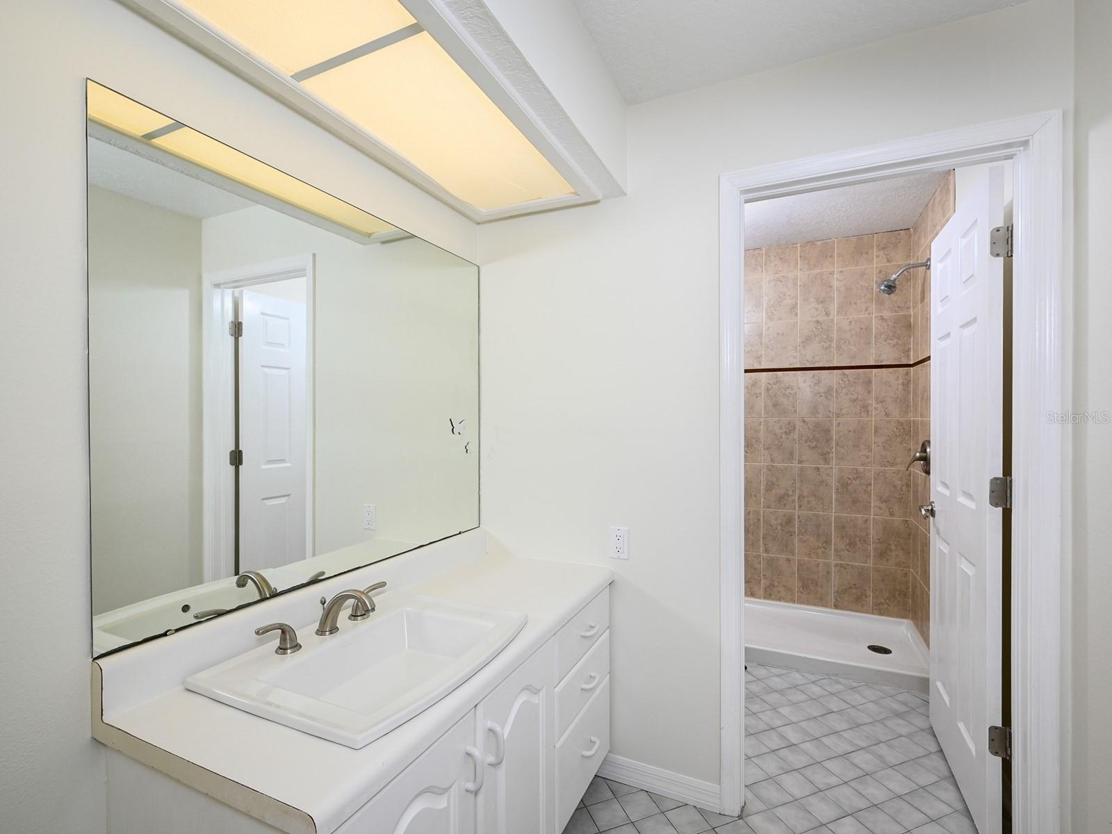 SKIMMER POINT PH III - Residential