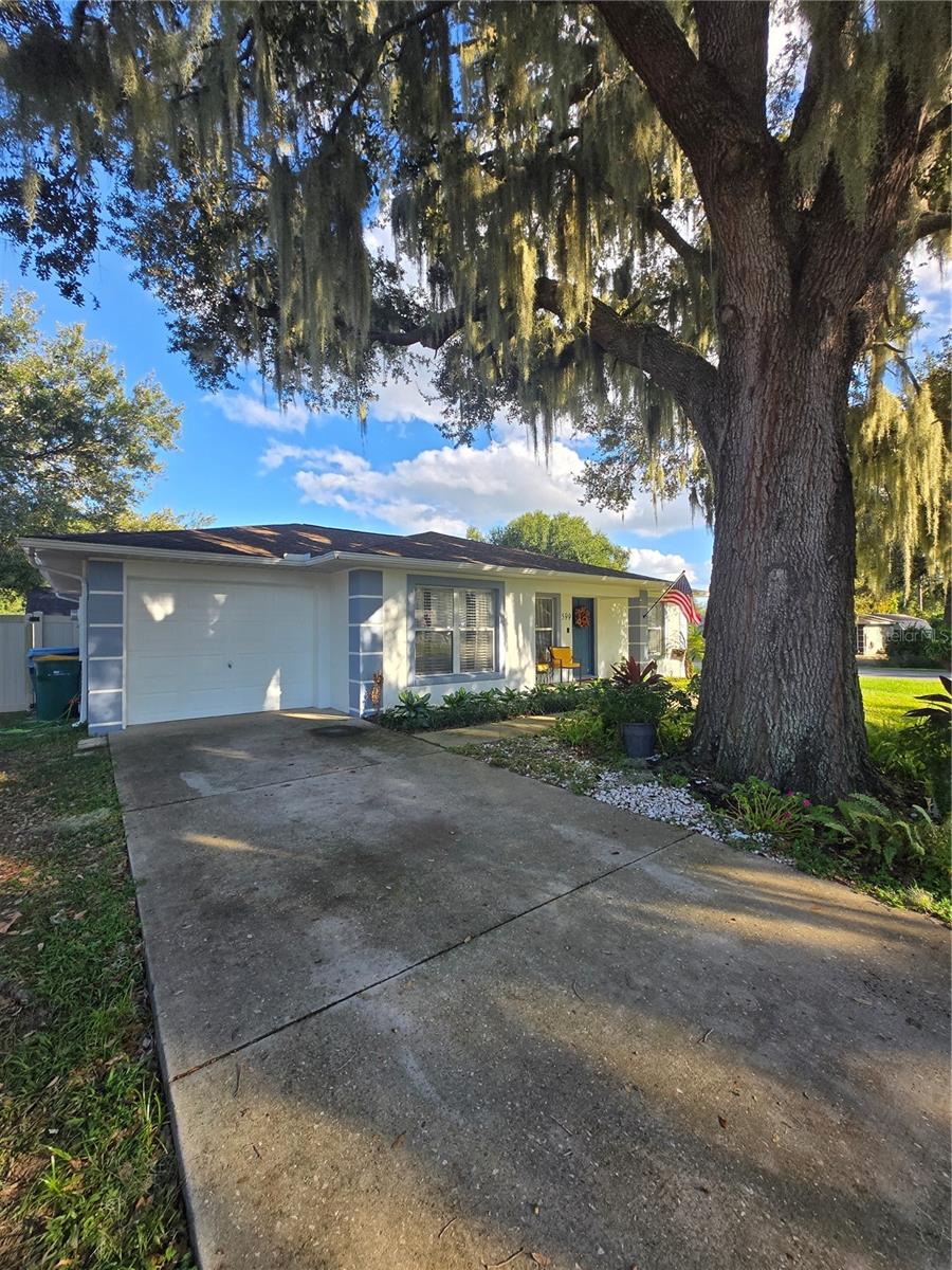 TAVARES MAGNOLIA RIDGE SUB - Residential