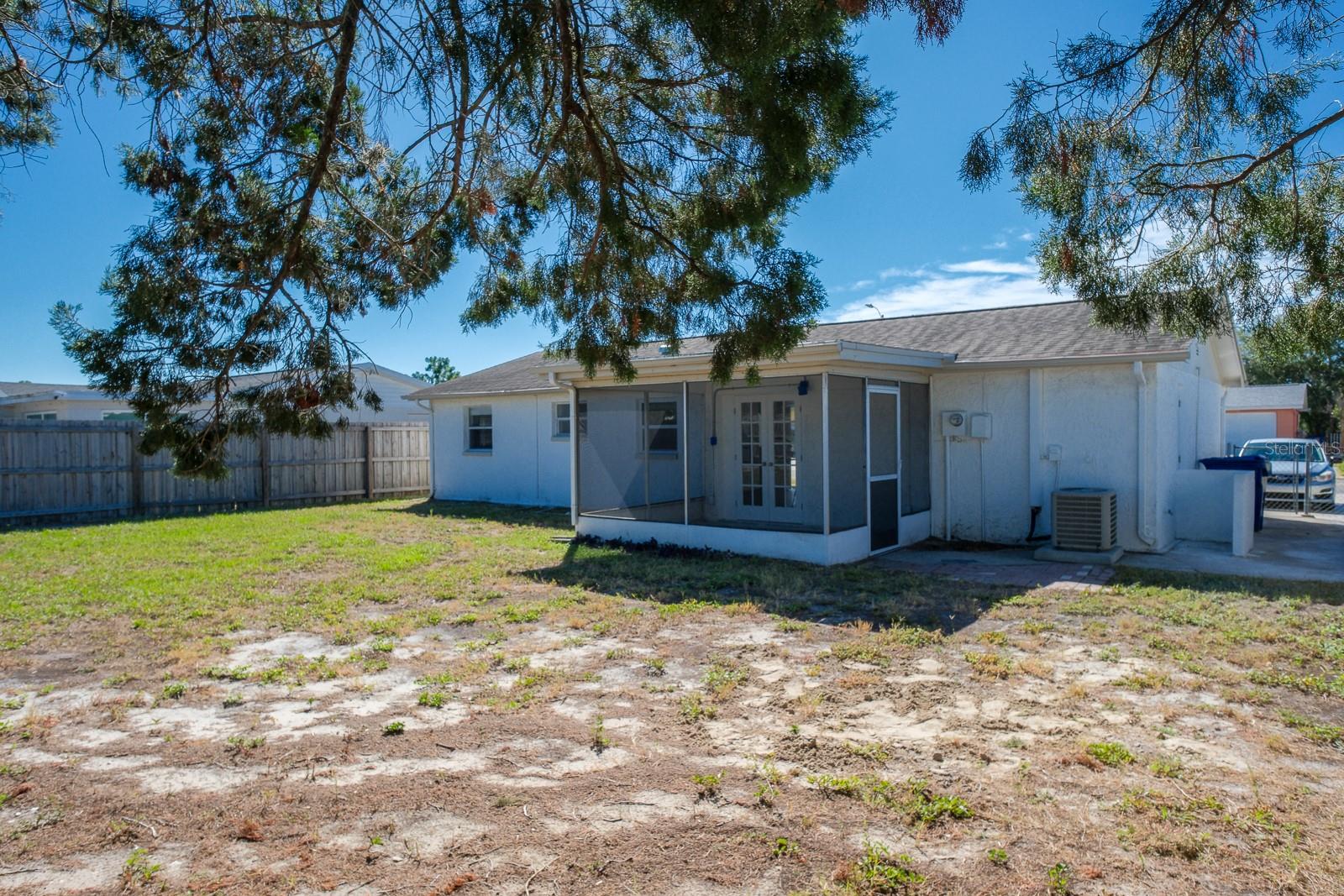 HOLIDAY LAKE ESTATES - Residential