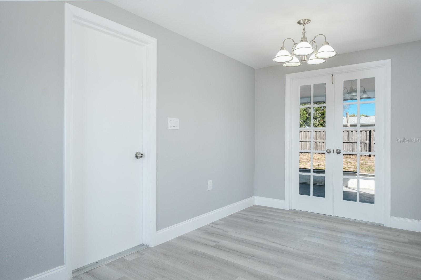 HOLIDAY LAKE ESTATES - Residential