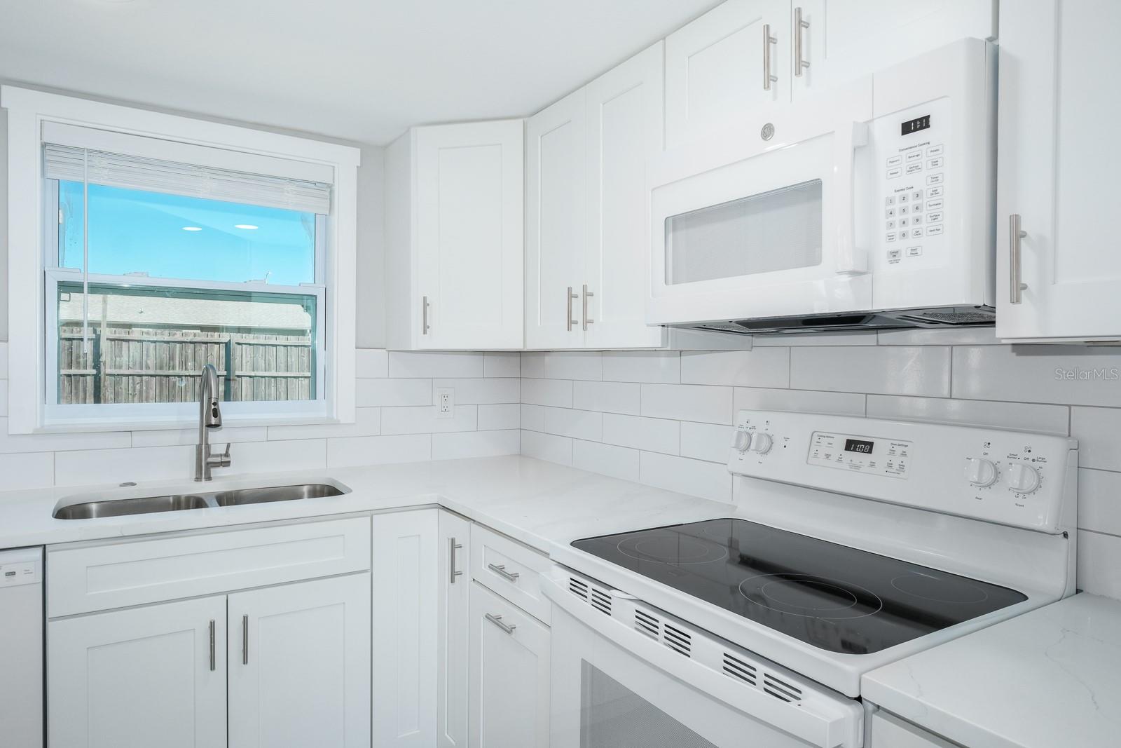 HOLIDAY LAKE ESTATES - Residential