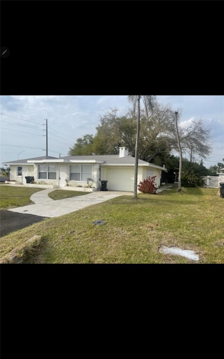 711 A & B PINELAND AVENUE