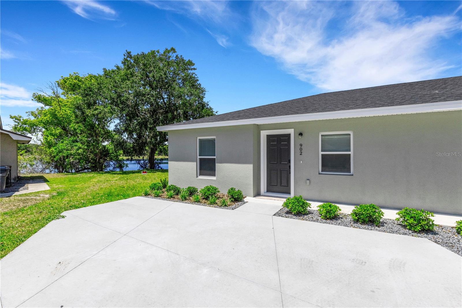 902 / 904 CAPTIVA POINT