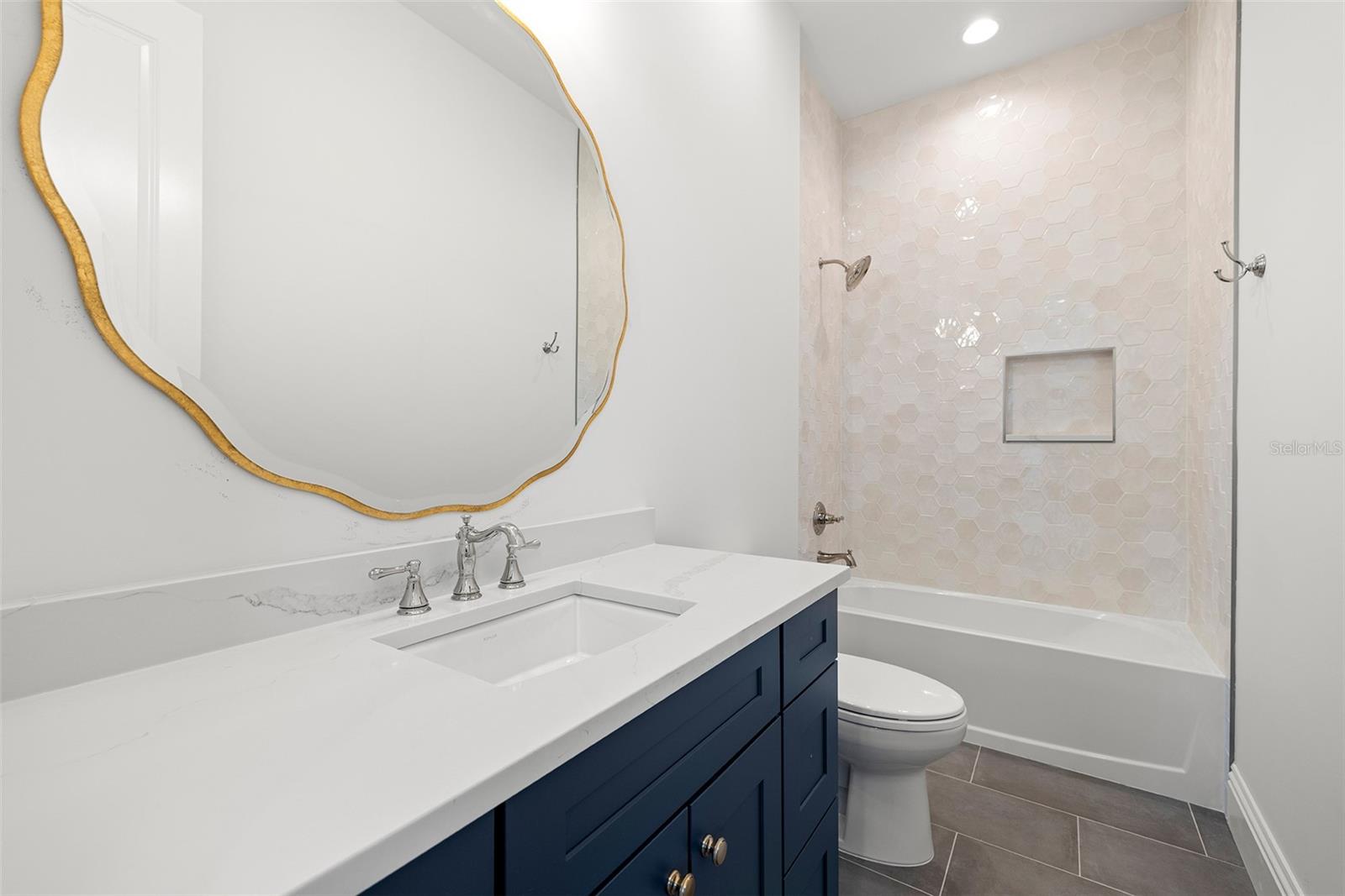 BEL MAR REV UNIT 8 - Residential