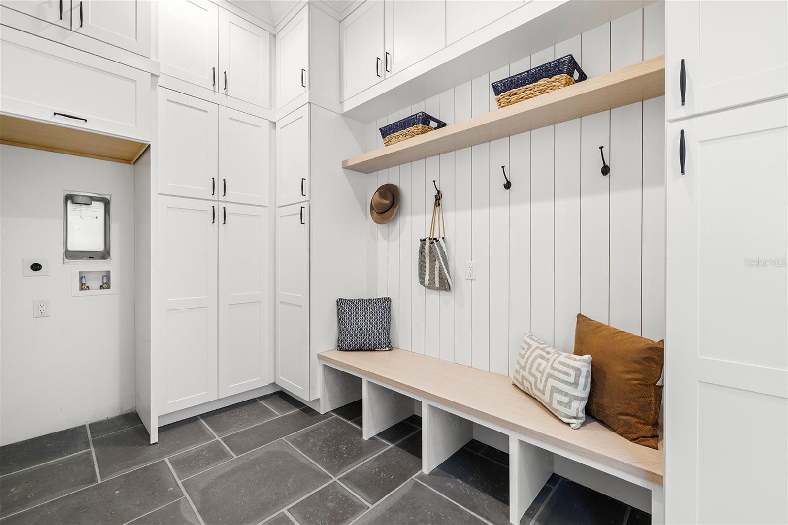 BEL MAR REV UNIT 8 - Residential