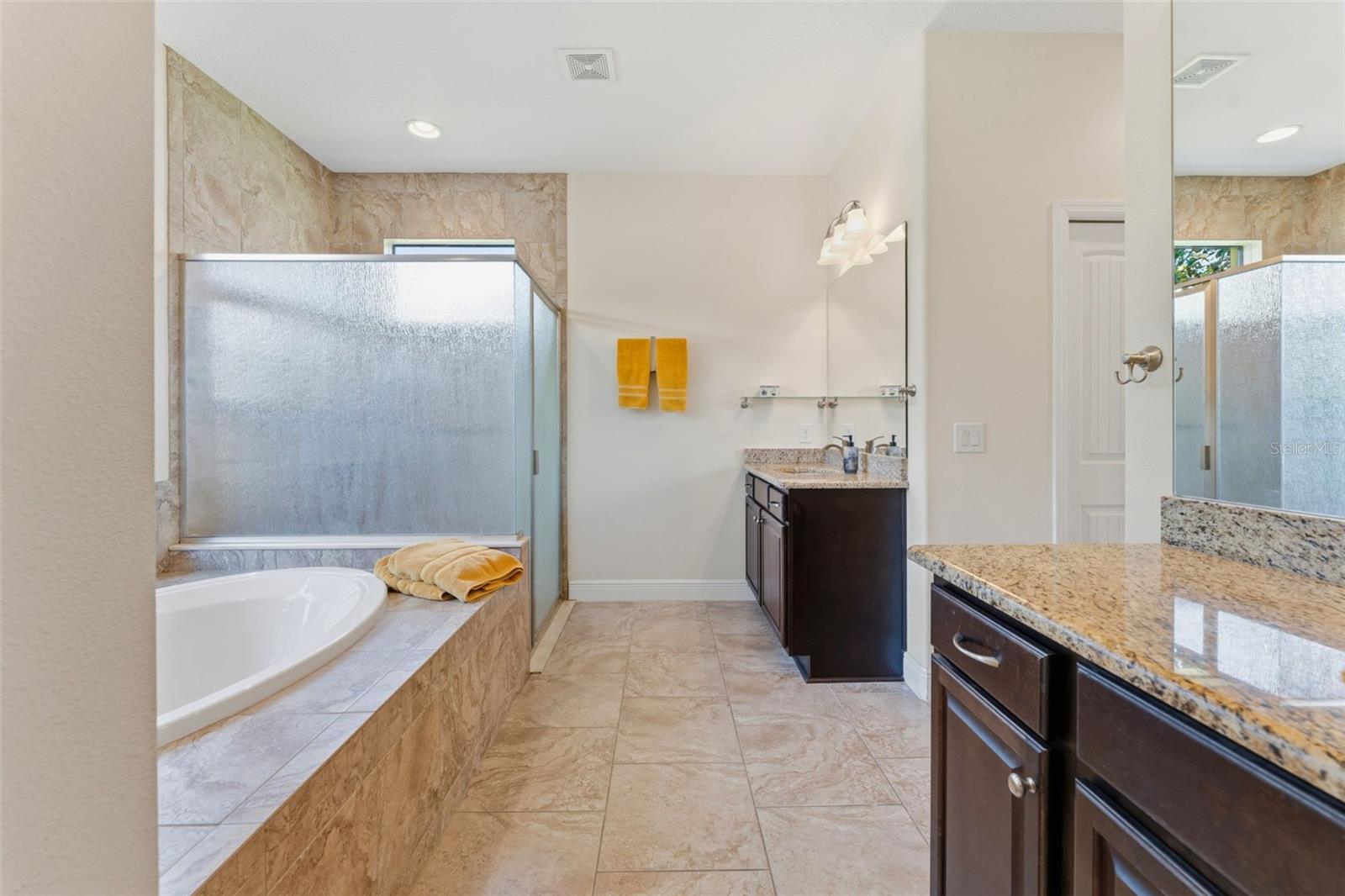 KERSEY LAKE ESTATES - Residential