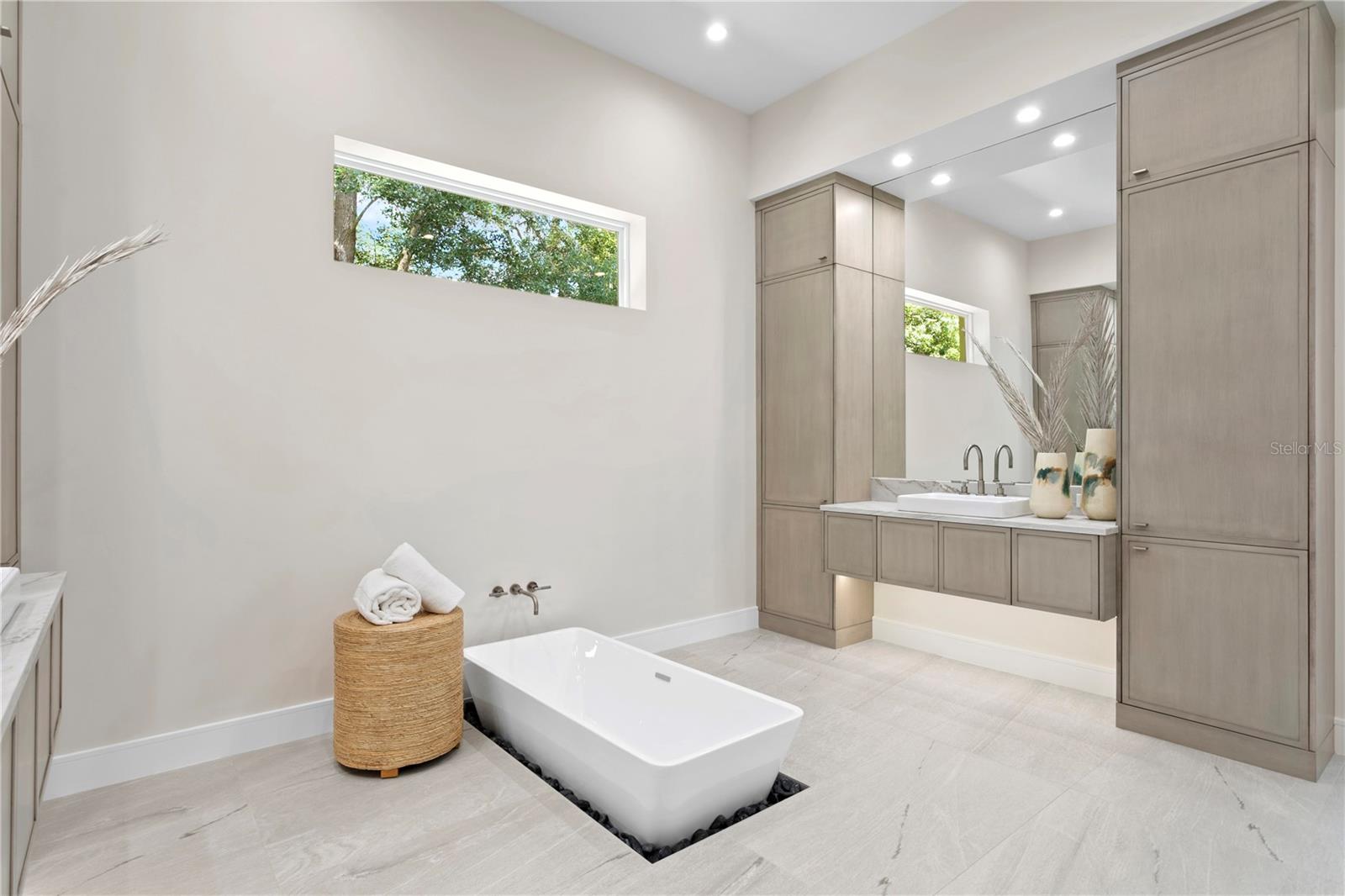 AVILA UNIT 12 - Residential