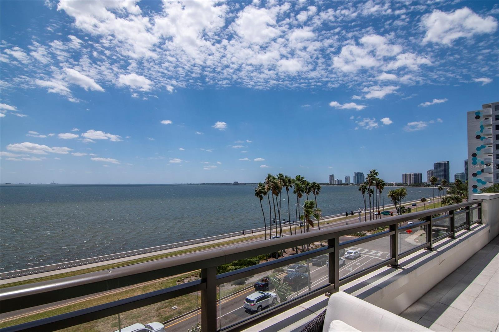 HYDE PARK HOUSE CONDO - Residential