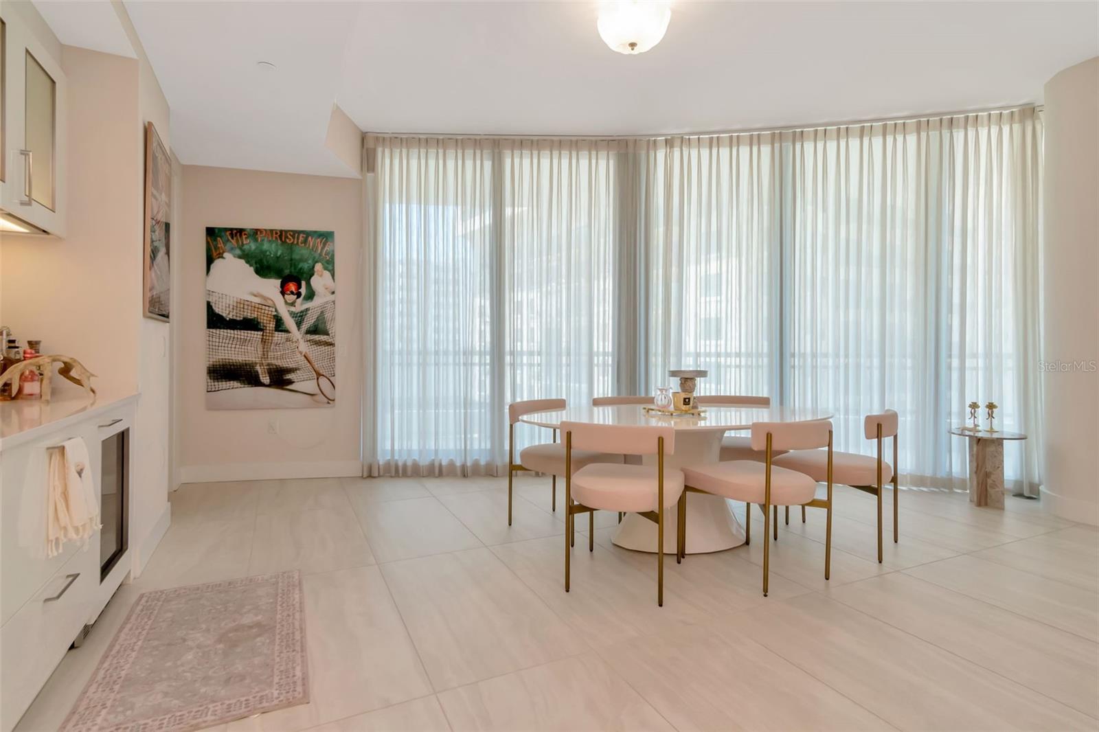 HYDE PARK HOUSE CONDO - Residential