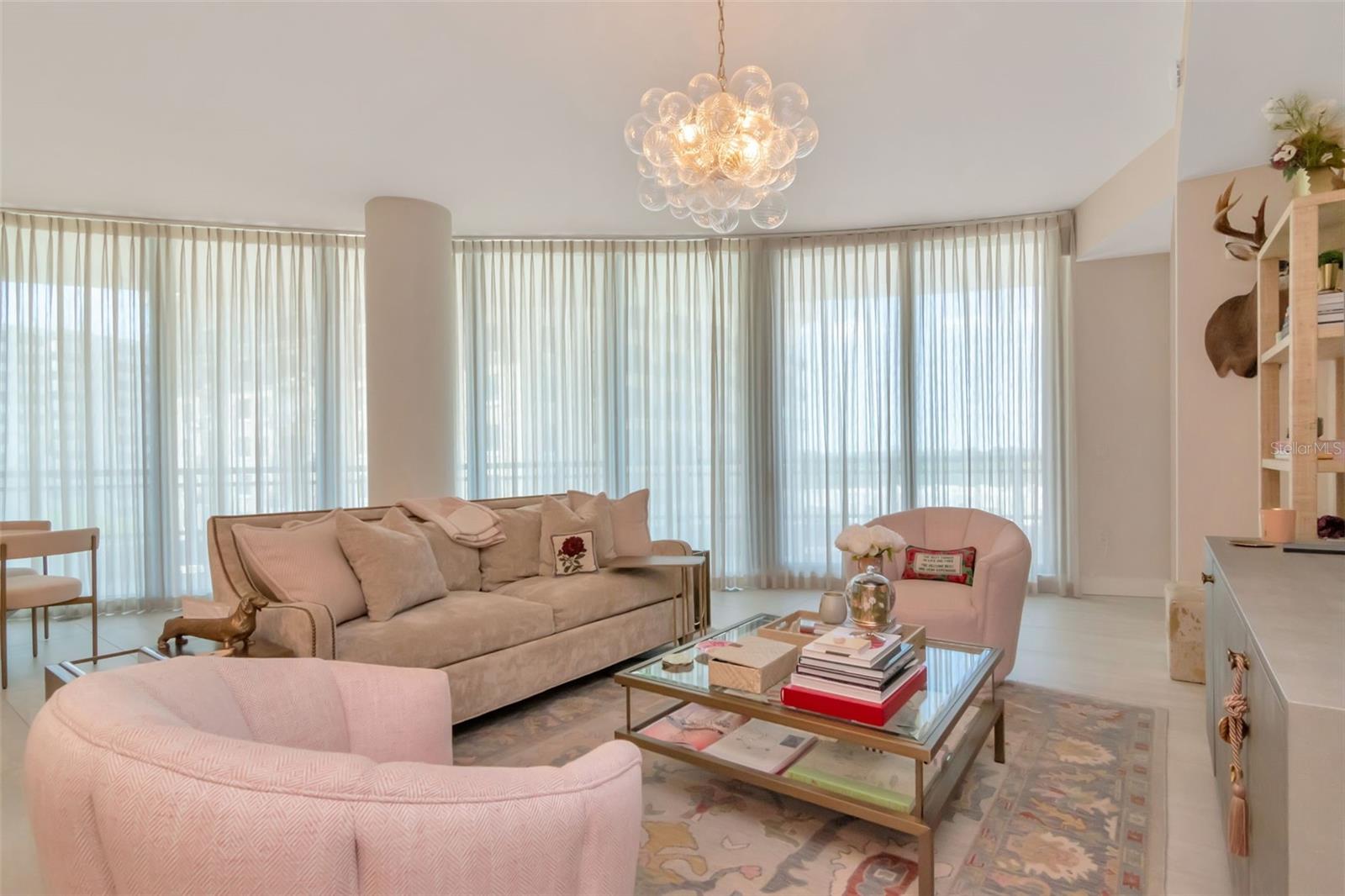 HYDE PARK HOUSE CONDO - Residential