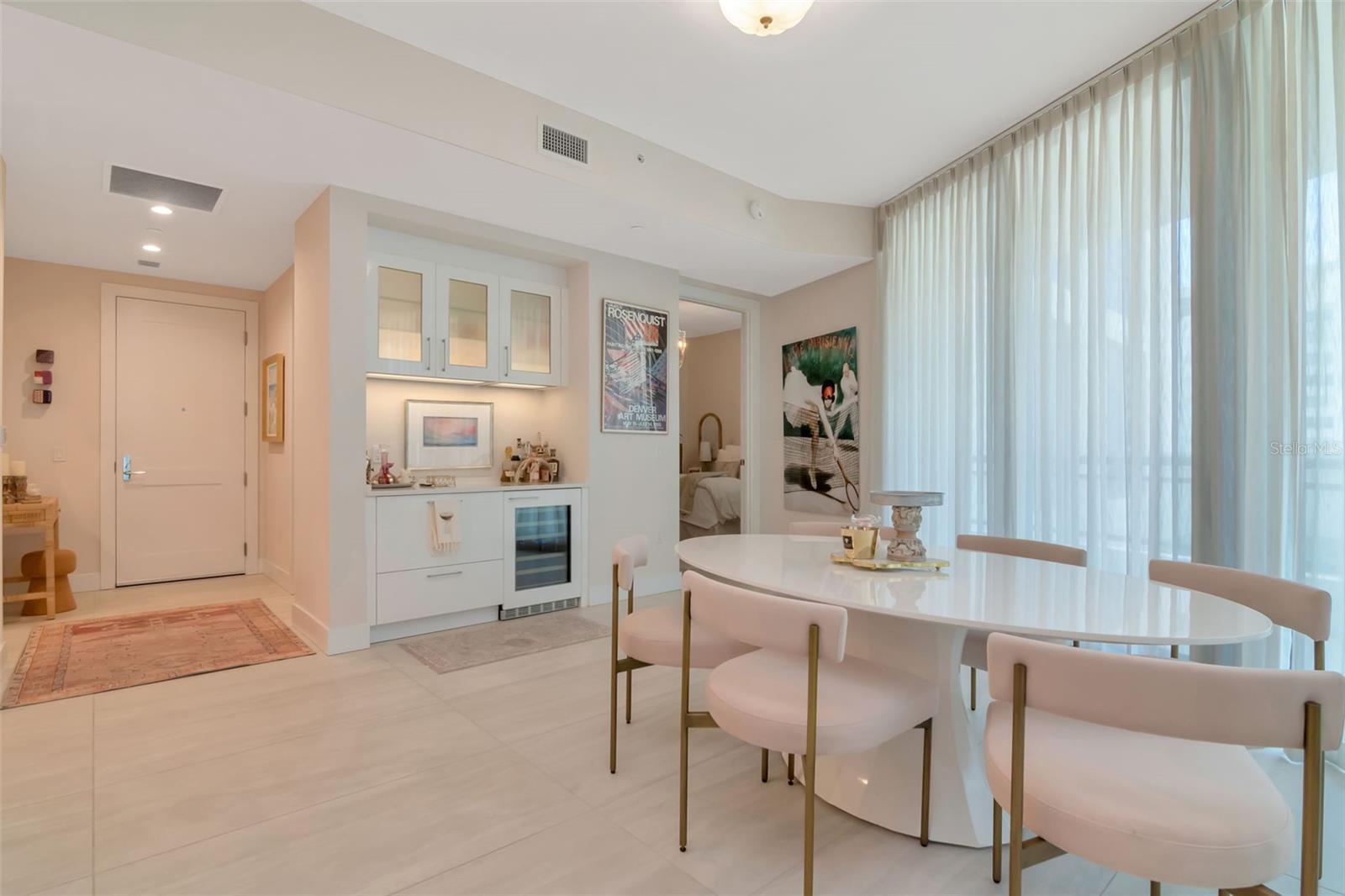 HYDE PARK HOUSE CONDO - Residential