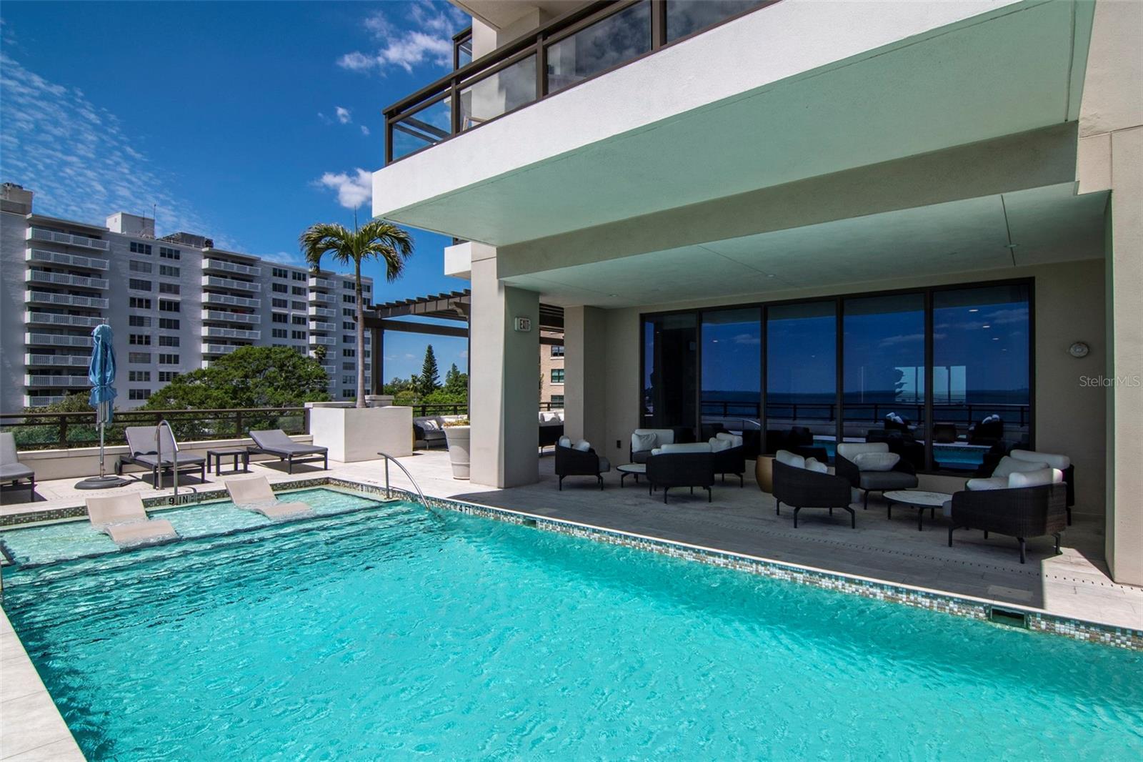 HYDE PARK HOUSE CONDO - Residential