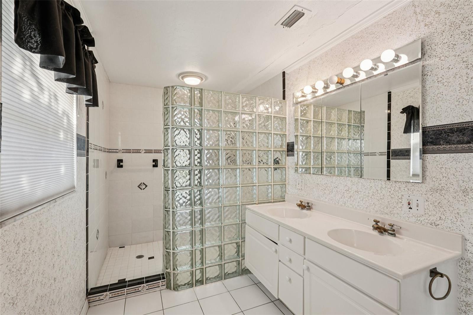 SARABAY ESTATES - Residential