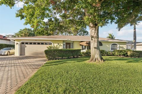 2816 BAY DRIVE BRADENTON FL 34207