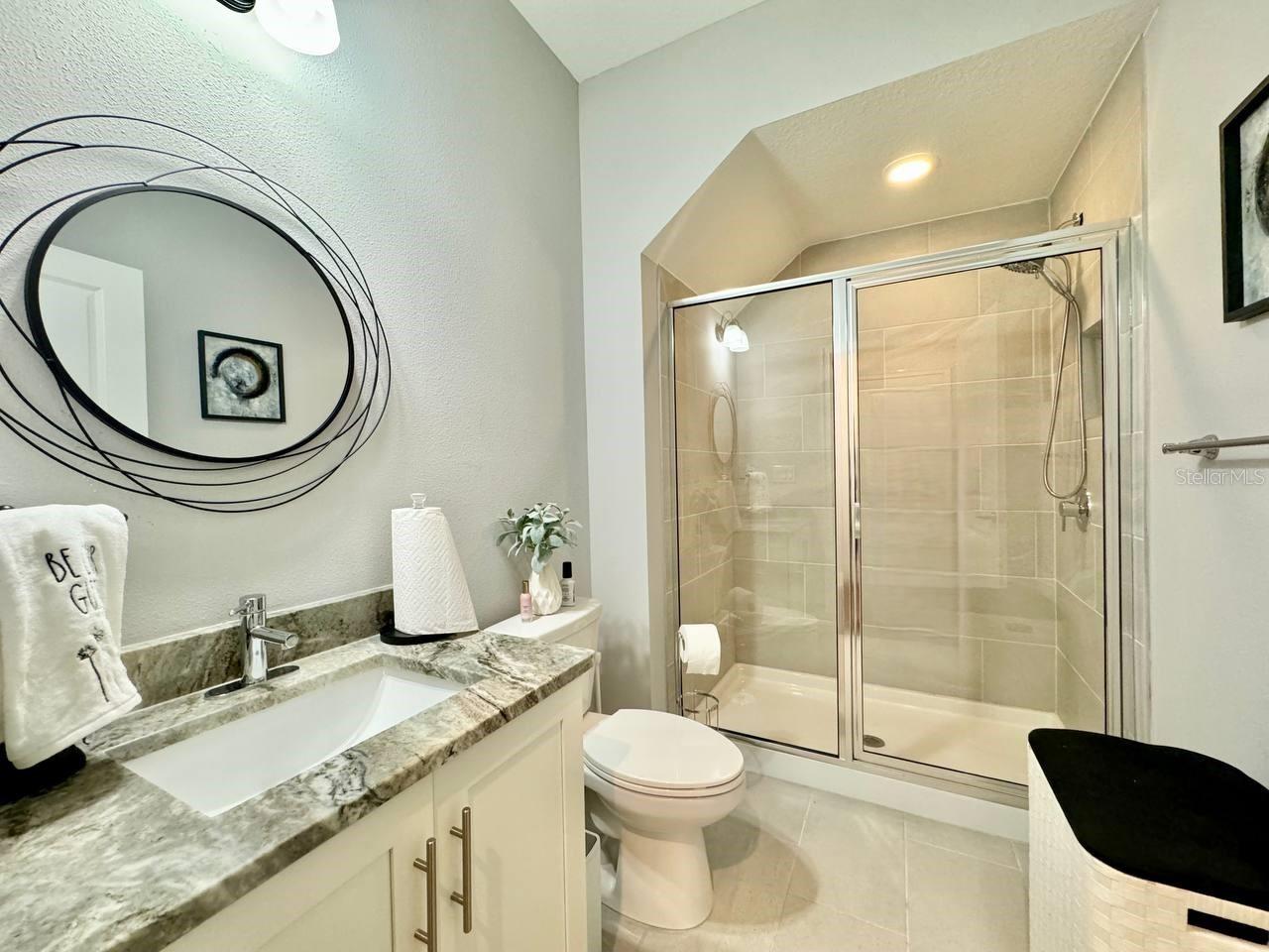 SUBURB ROYAL - Residential Lease