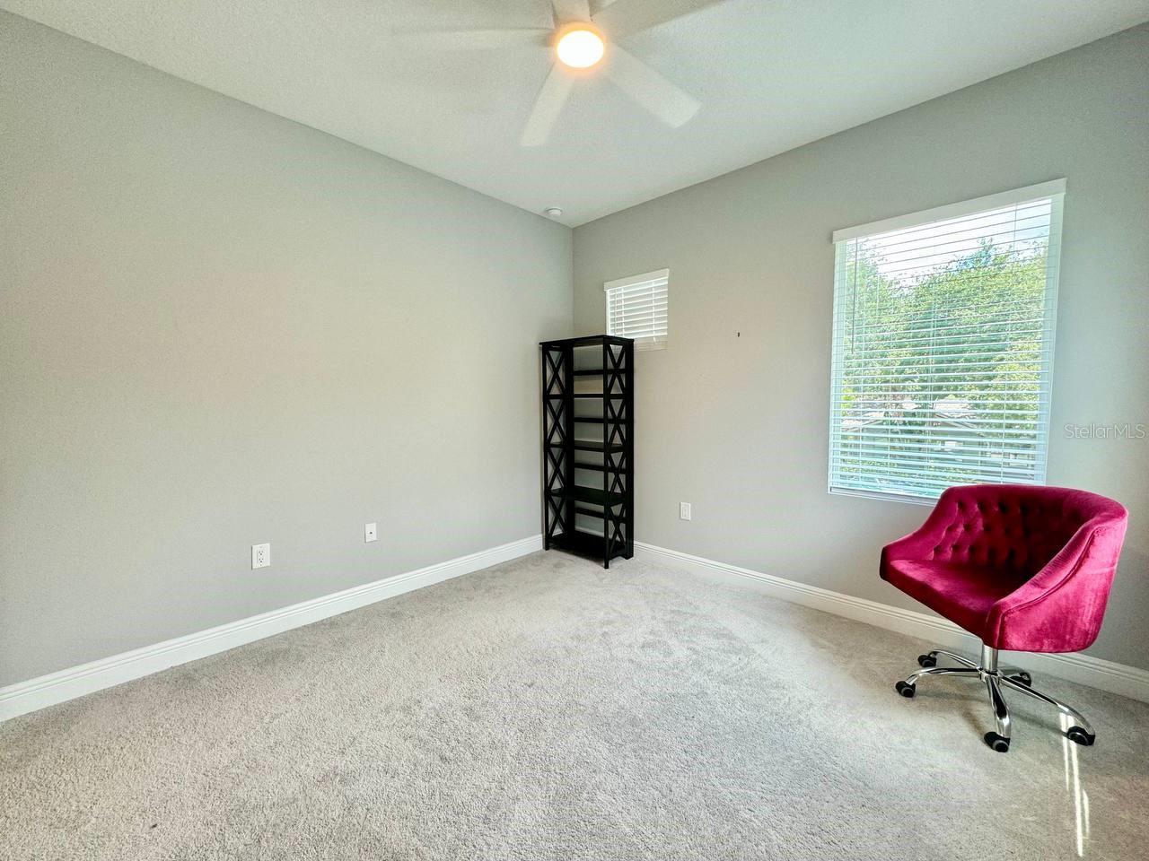 SUBURB ROYAL - Residential Lease