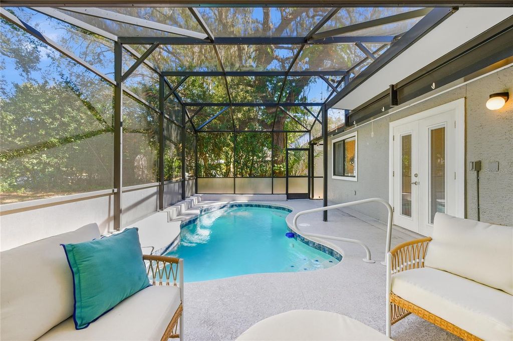 Photo of 958 Southridge Trail, Altamonte Springs, FL 32714 (MLS # O6377727)