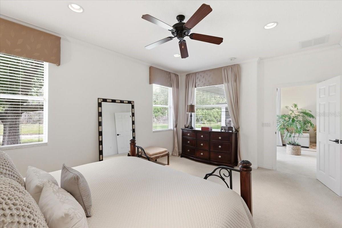 ARLINGTON BAY - Residential