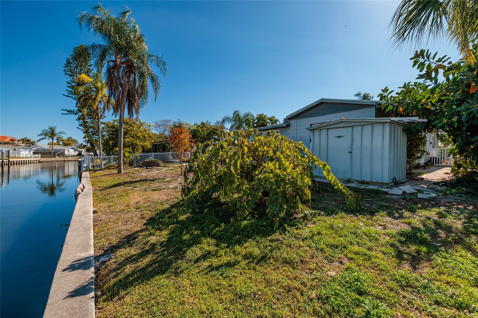 SUN PLAZA ISLES - Residential