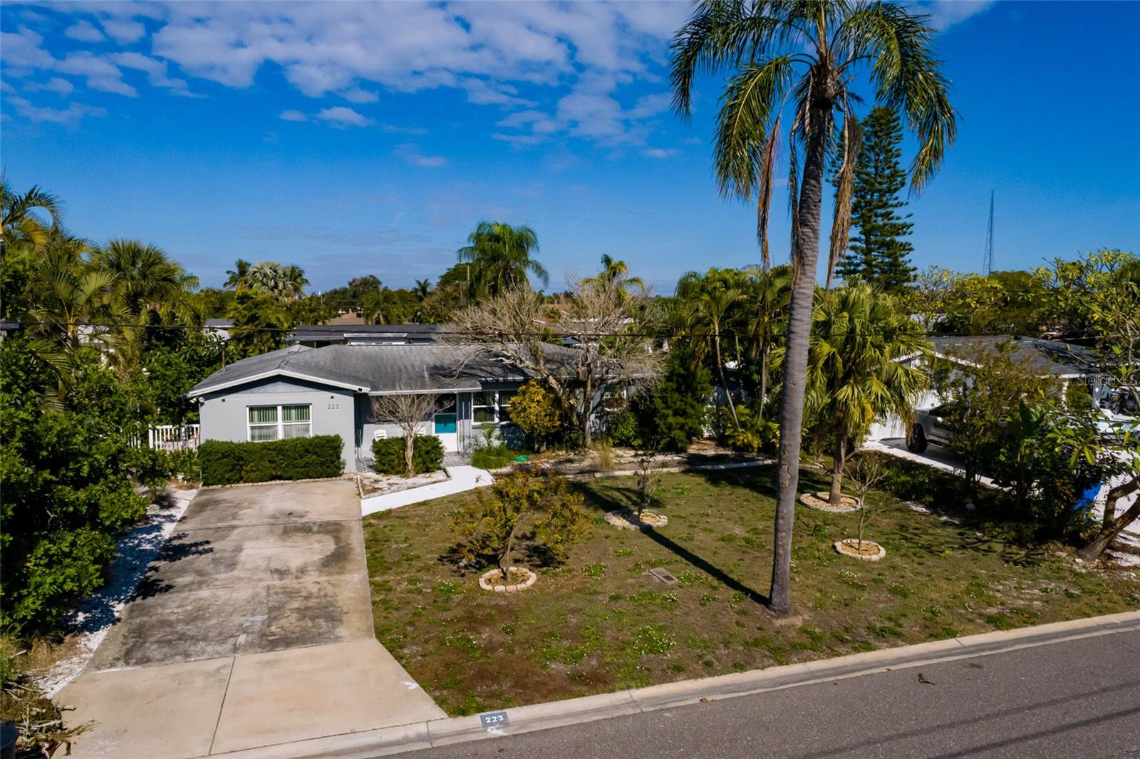 SUN PLAZA ISLES - Residential