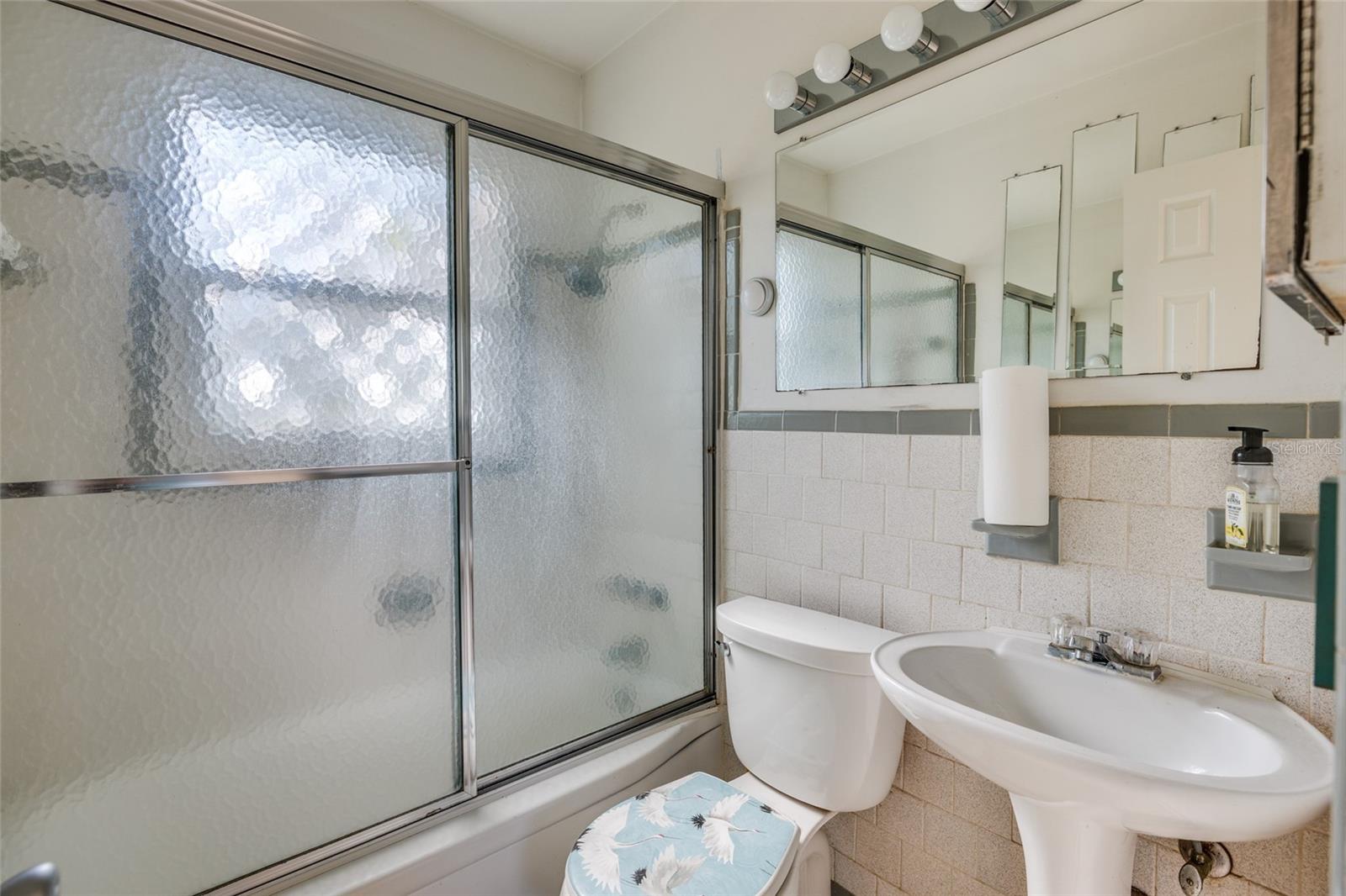 SUN PLAZA ISLES - Residential