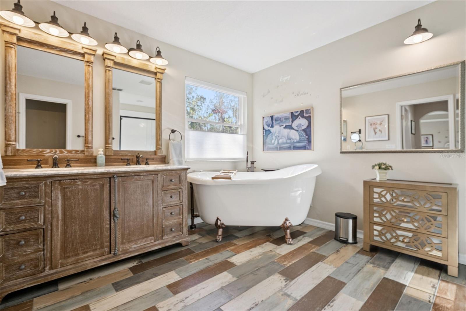 KENMURE - Residential