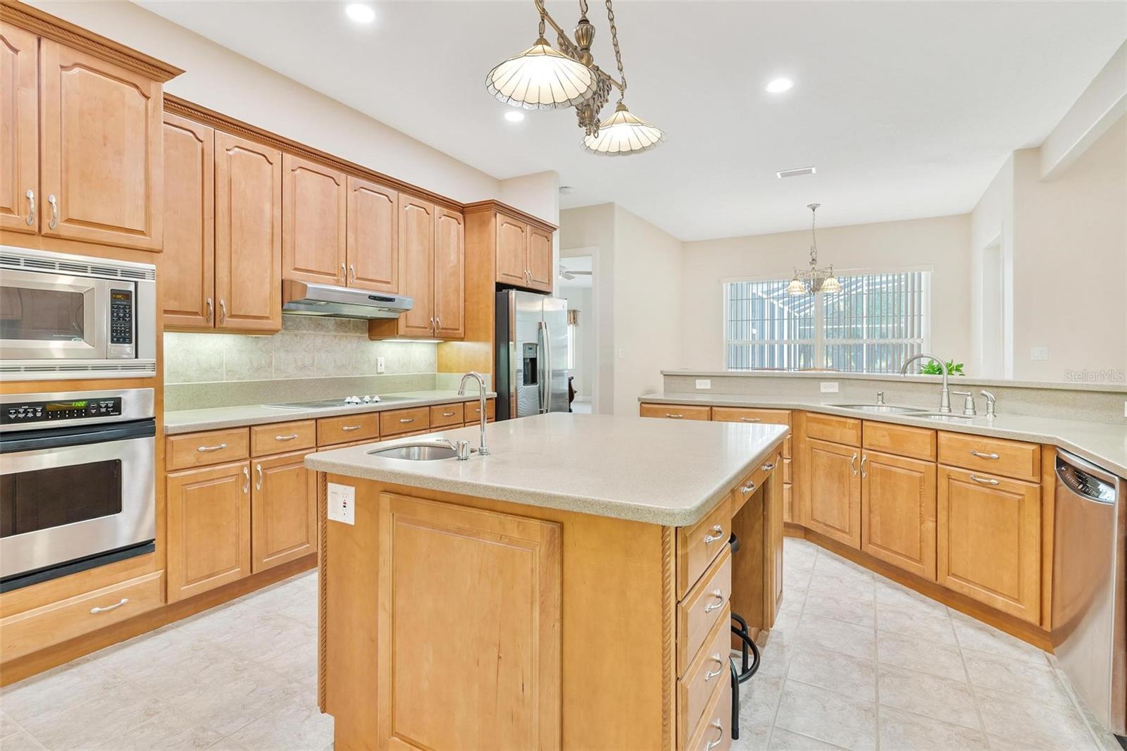 LAKE DALHOUSIE ESTATES - Residential