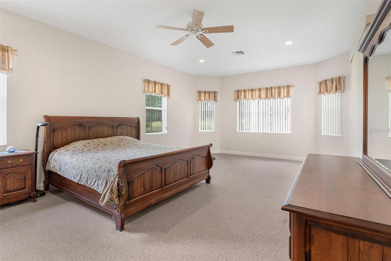 LAKE DALHOUSIE ESTATES - Residential