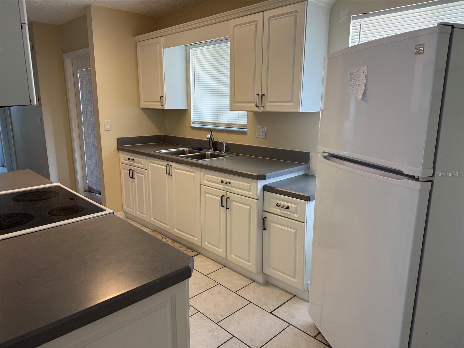 10421 CHABLIS AVENUE, ENGLEWOOD, FL, 34224 3 10421 CHABLIS AVENUE