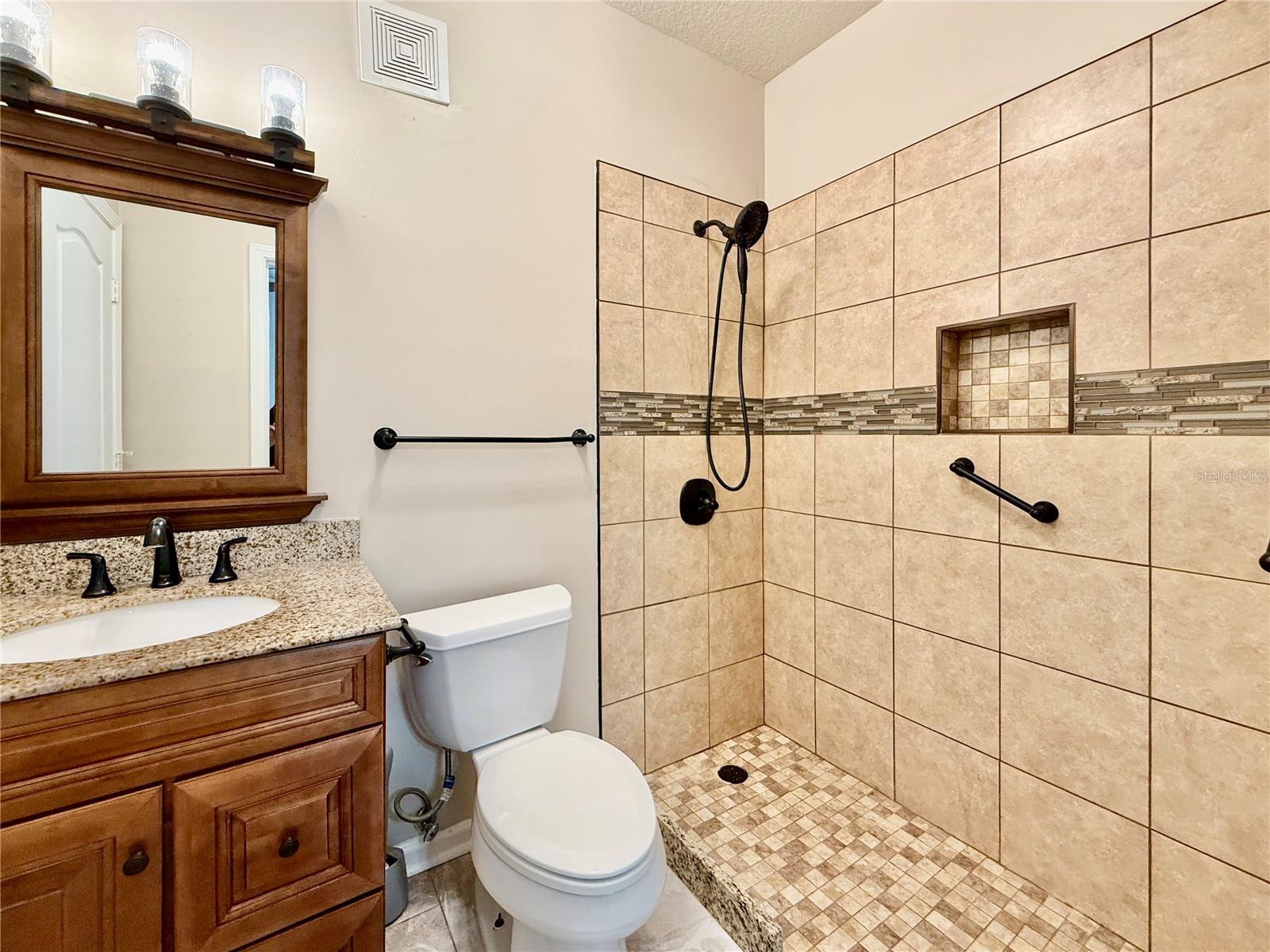 THE VILLAS CONDO - Residential