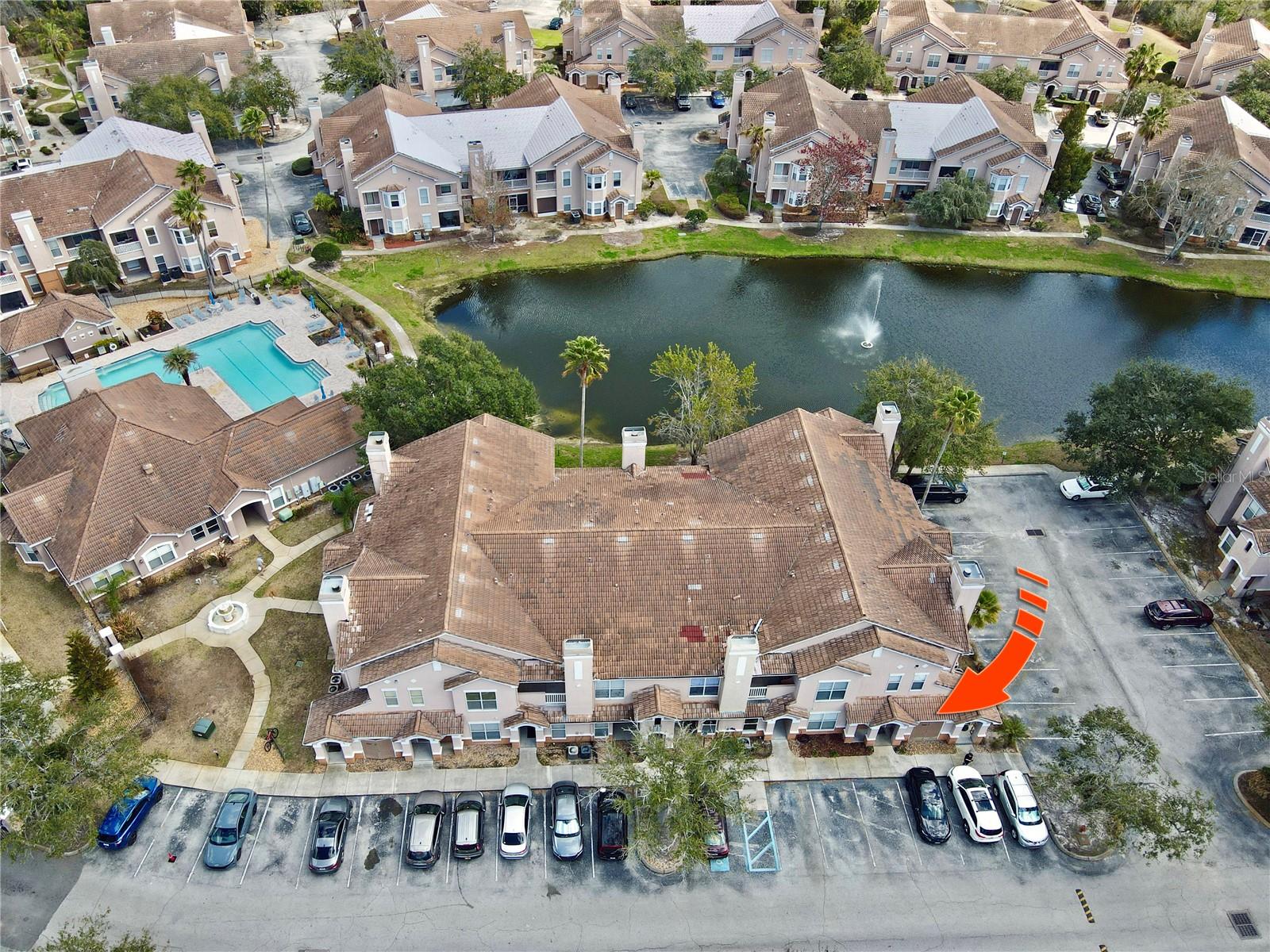 THE VILLAS CONDO - Residential