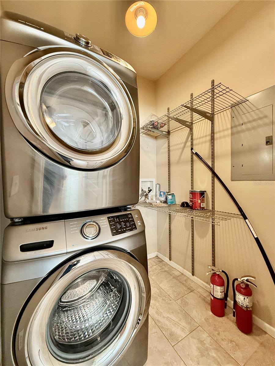 THE VILLAS CONDO - Residential