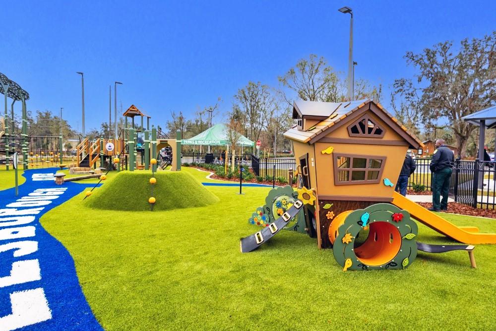 THE VILLAS CONDO - Residential