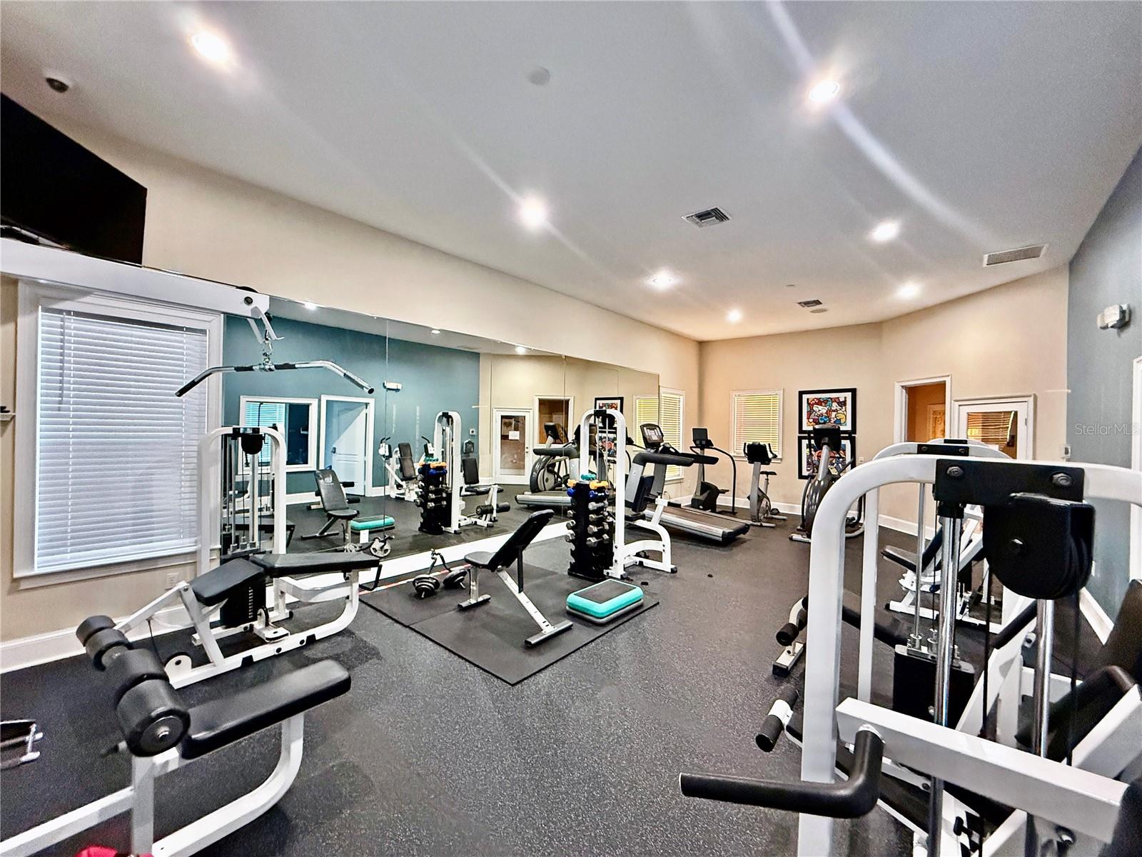 THE VILLAS CONDO - Residential