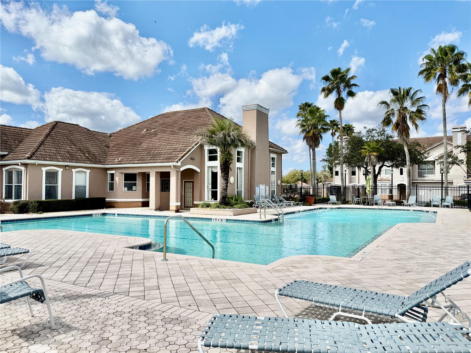 THE VILLAS CONDO - Residential