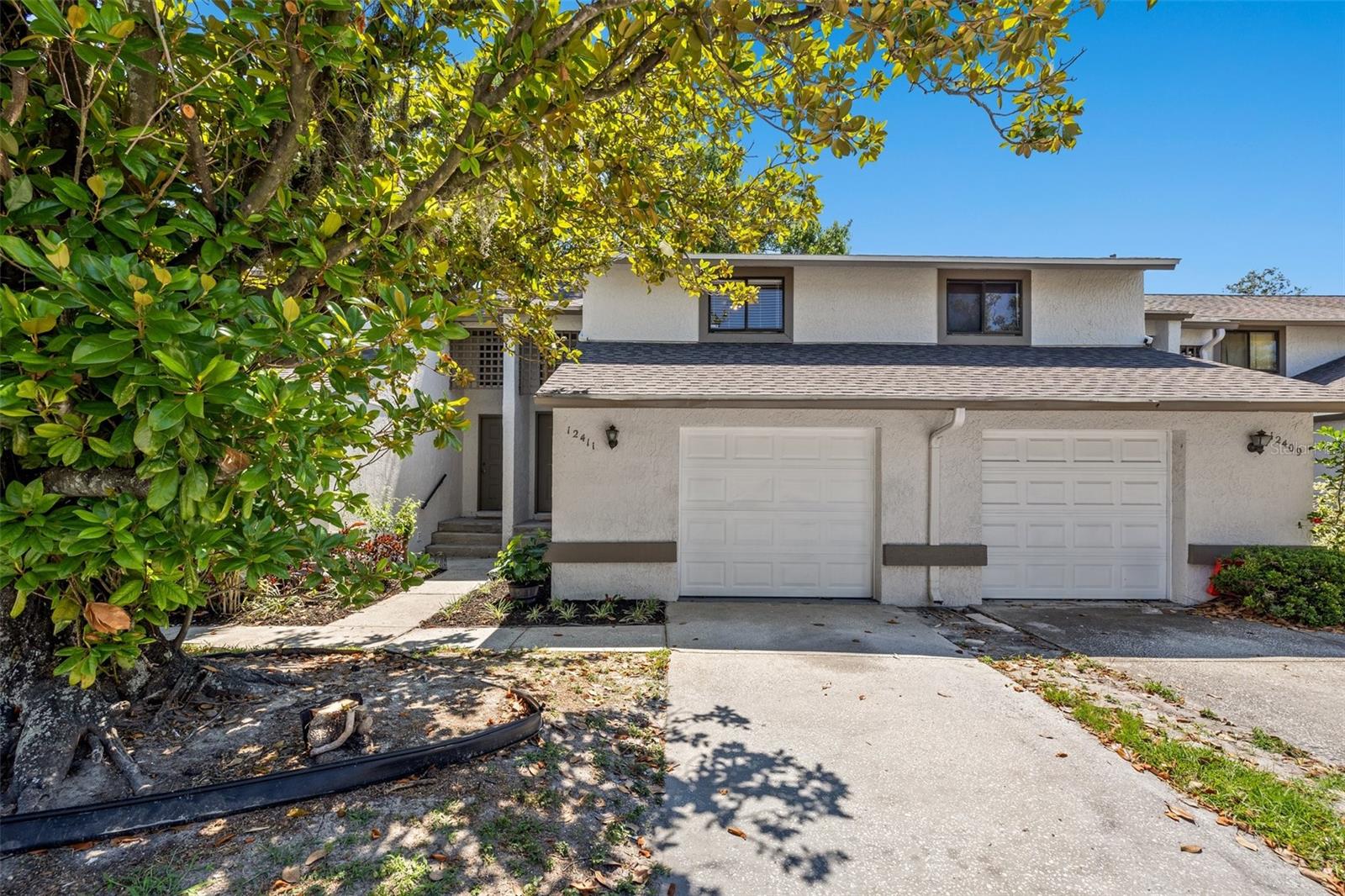 CARLYLE GARDEN TWNHMS A CON - Residential