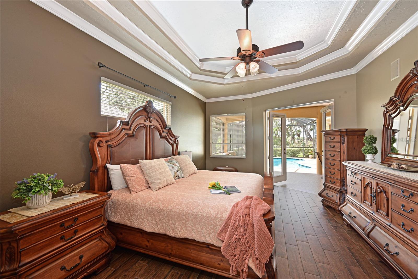 OAK CREEK - Residential