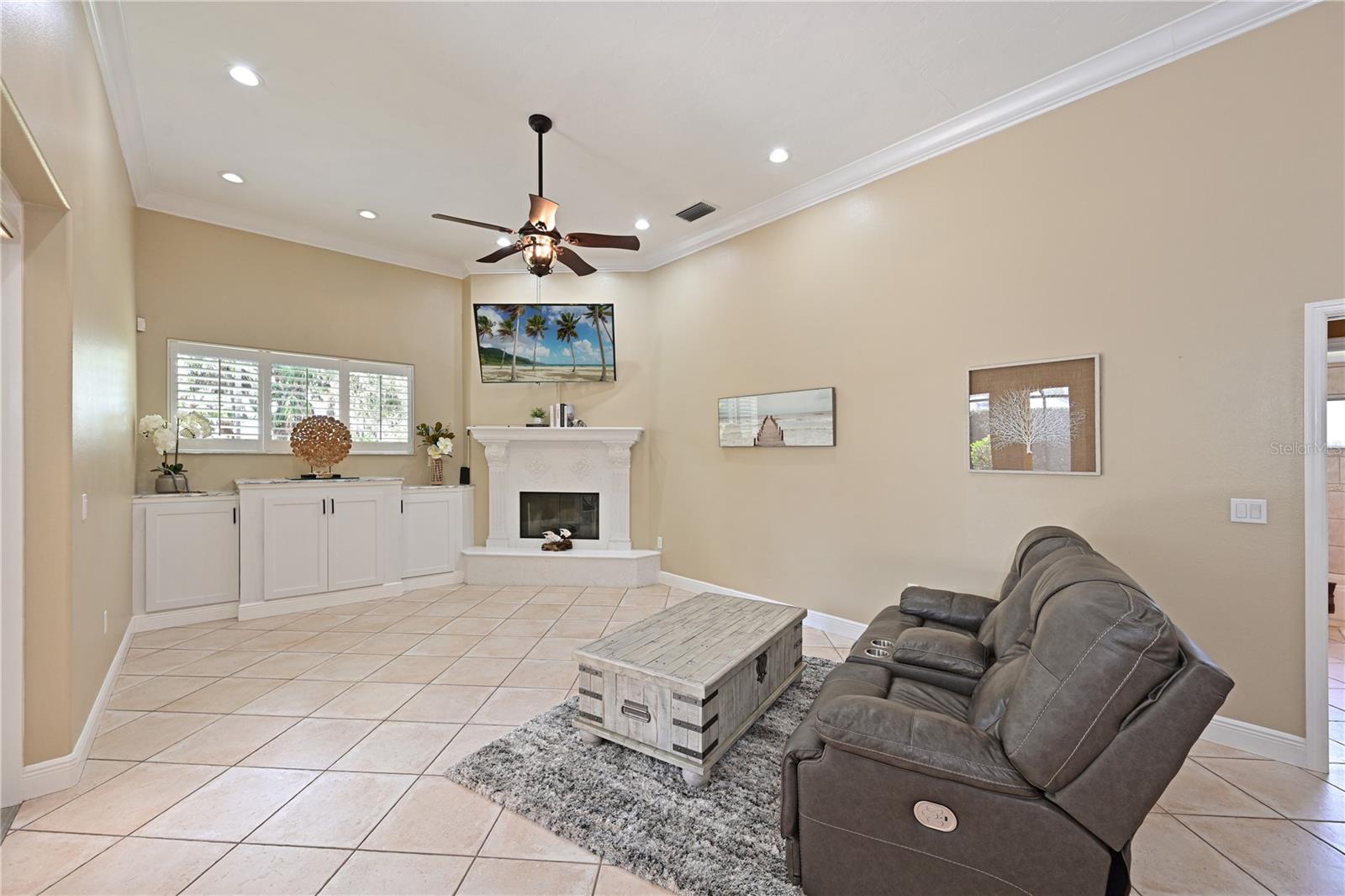 OAK CREEK - Residential