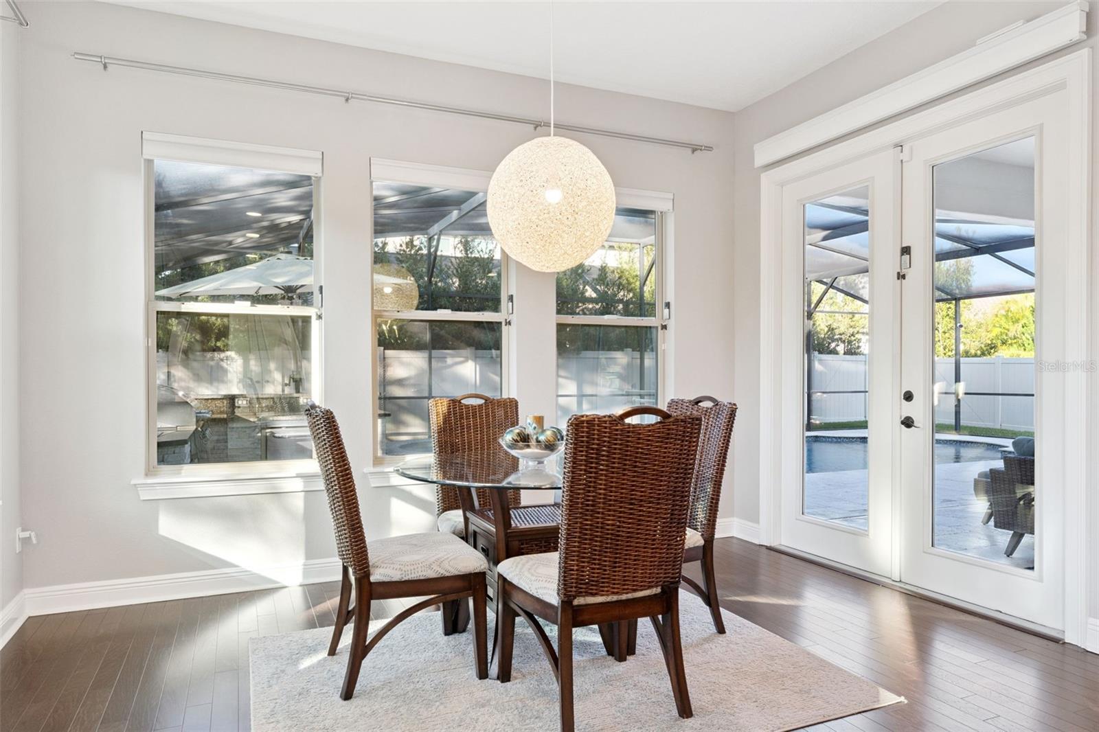 ENCLAVE - Residential