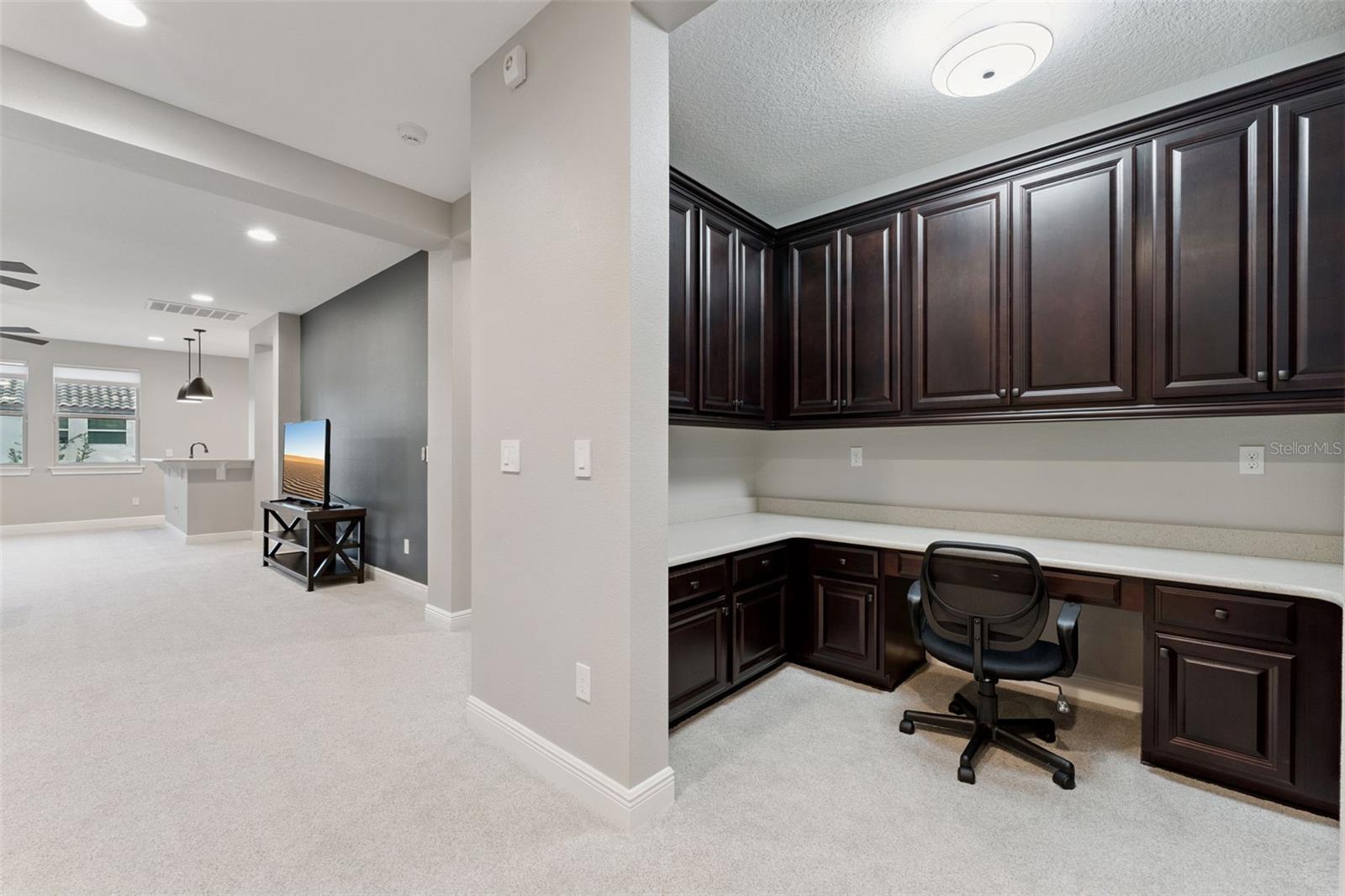 ENCLAVE - Residential