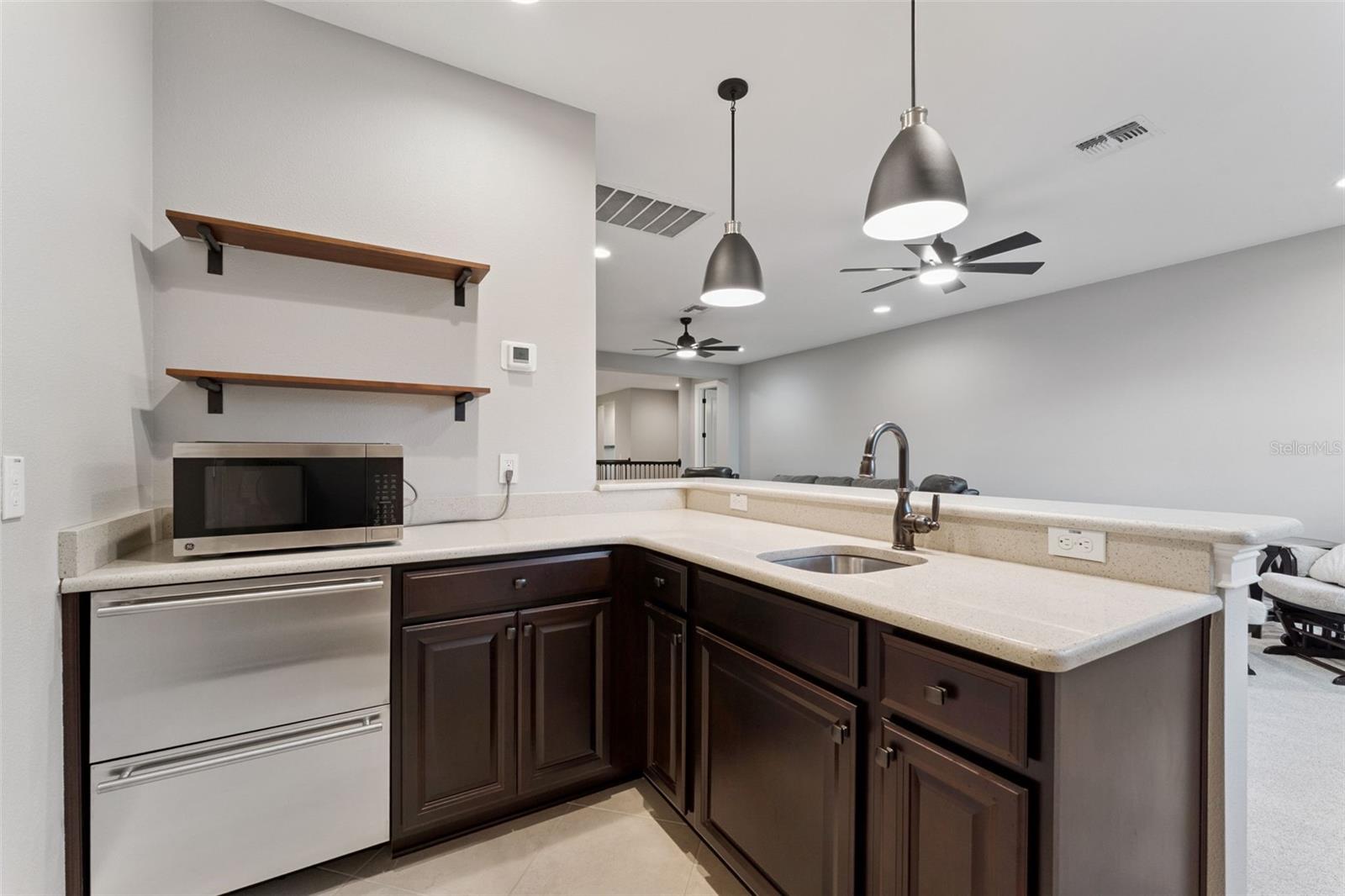 ENCLAVE - Residential