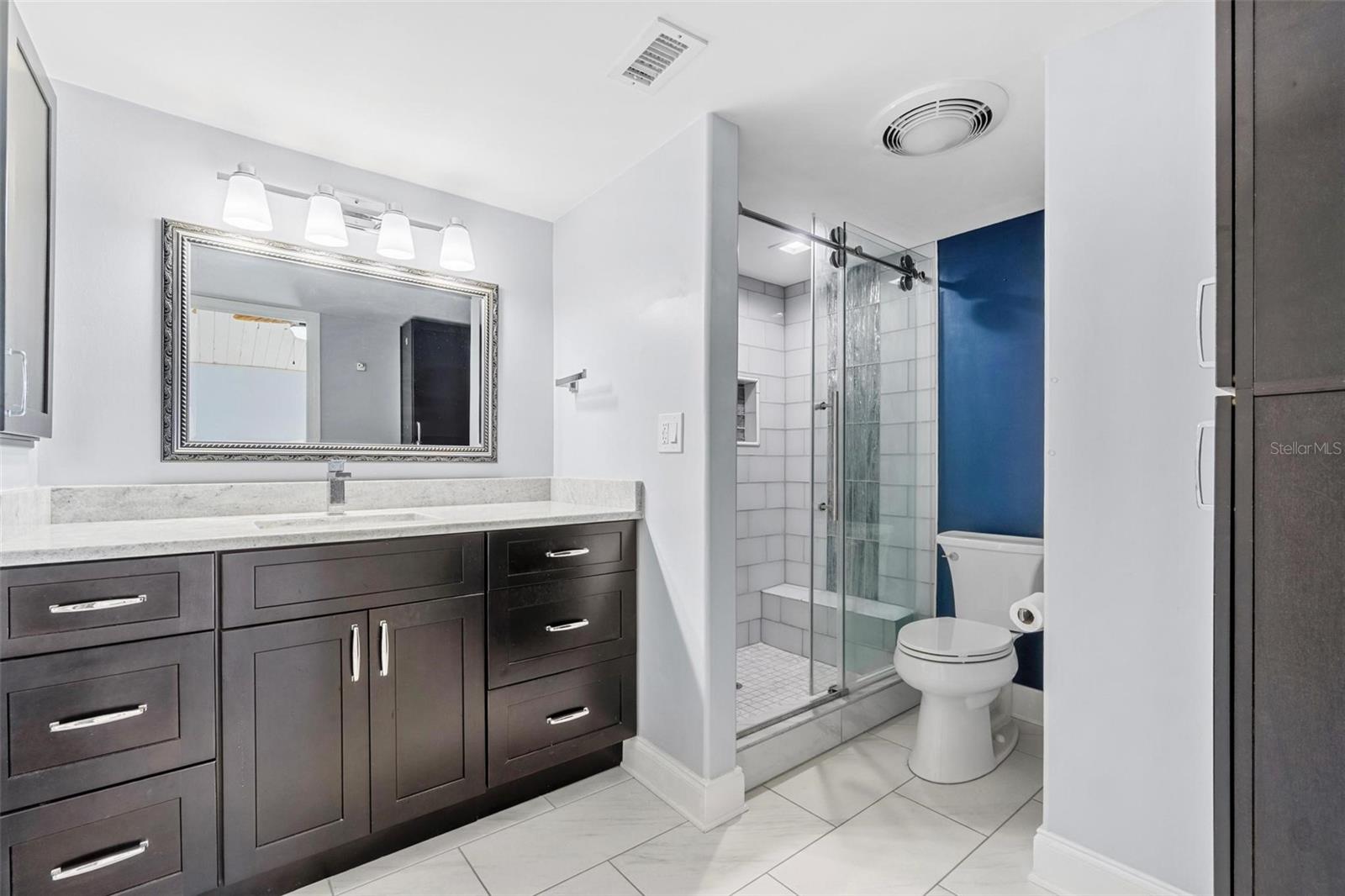 LA COSTA BRAVA CONDO 1 - Residential