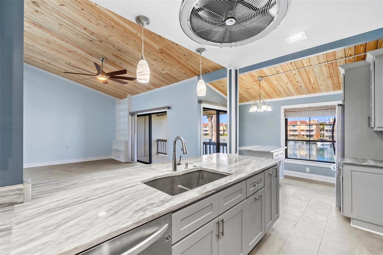 LA COSTA BRAVA CONDO 1 - Residential