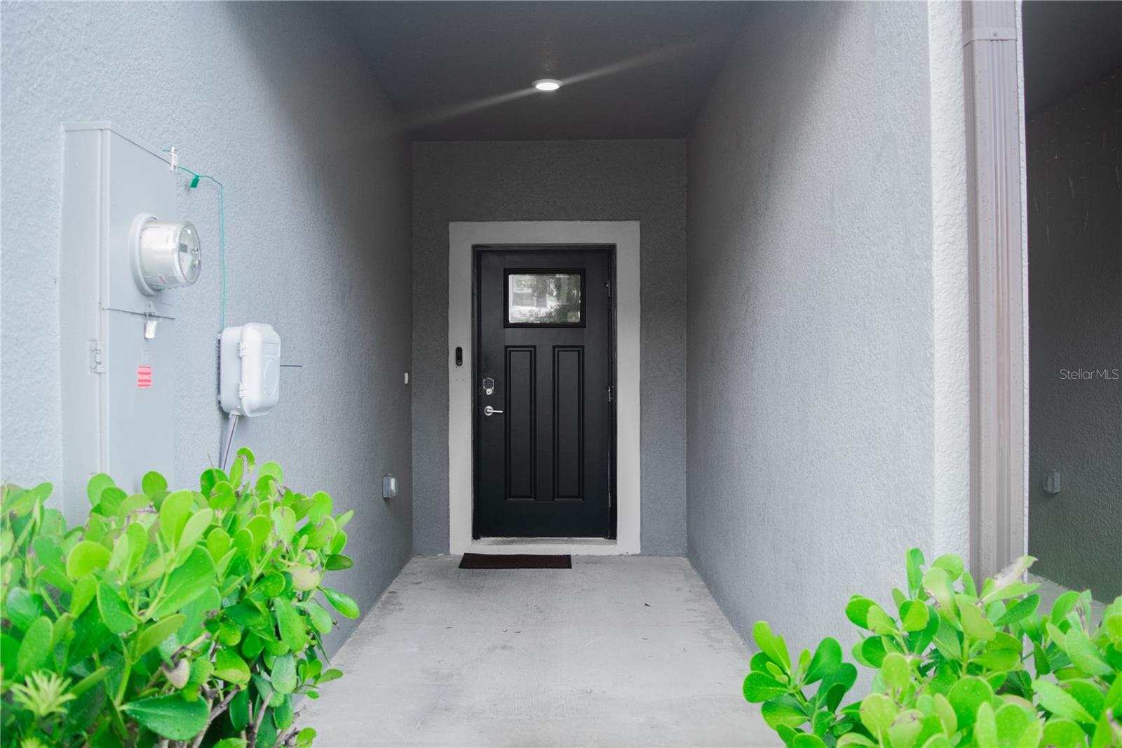 2578 CHARLAN COURT
